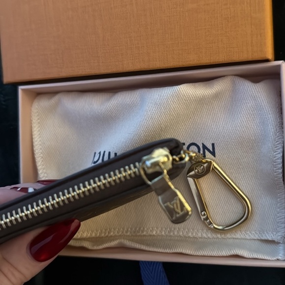 Authentic Louis Vuitton monogram key pouch - Picture 3 of 7